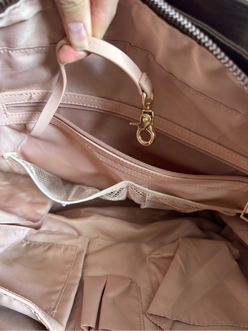 Poppy & Peonies Daily Tote in Espresso - Picture 15 of 16